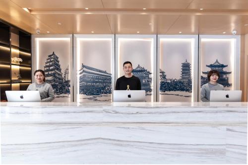 atour hotel mulan pishang building wuhan