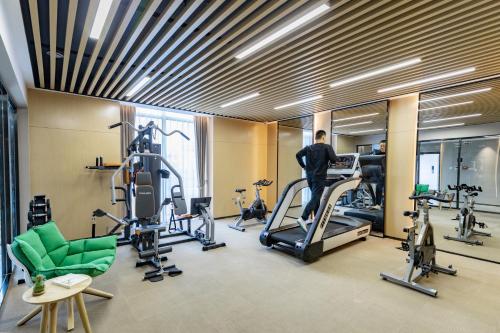 atour hotel mulan pishang building wuhan