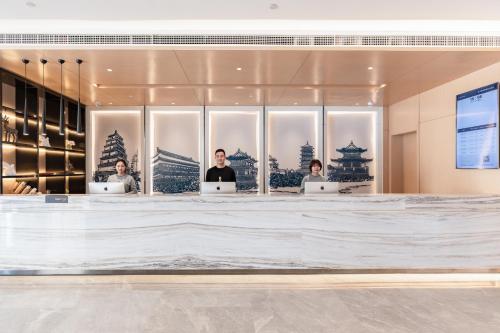 atour hotel mulan pishang building wuhan