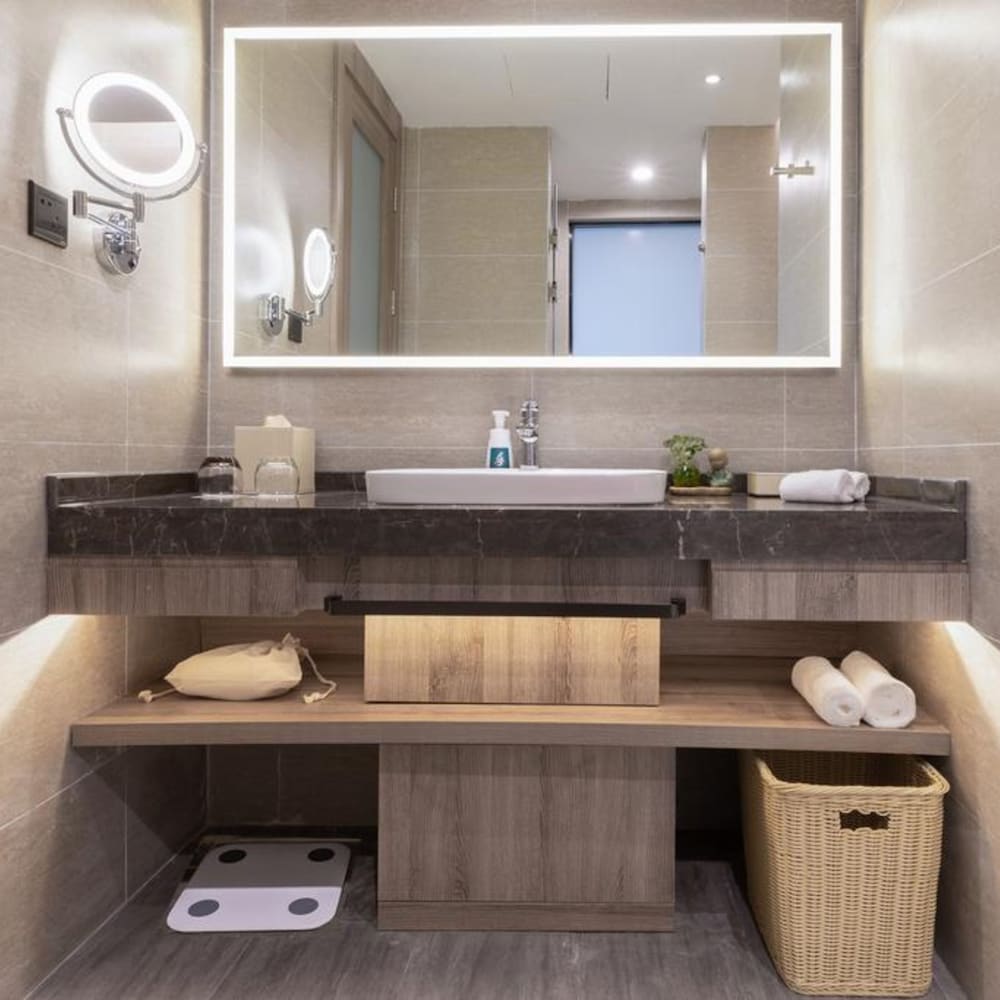 atour hotel mulan pishang building wuhan