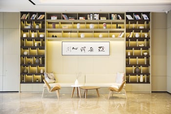 atour hotel mulan pishang building wuhan
