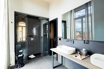 amadomus luxury suites