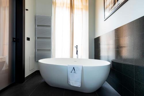 amadomus luxury suites