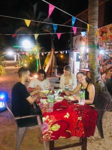 star rest beach hotel arugambay