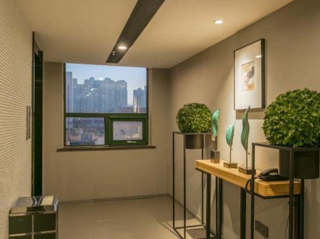 home inn linyi railway station branch