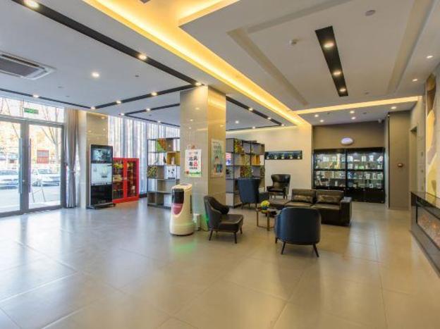 home inn linyi railway station branch