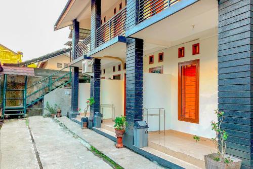 kost and homestay 911