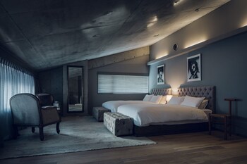 node hotel