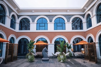 hotel indigo heilong lake an ihg hotel