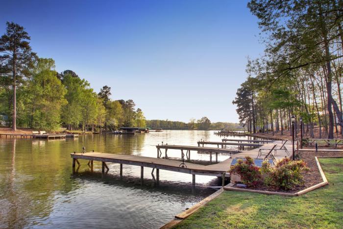 the lodge on lake oconee