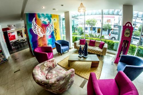 hotel embassy