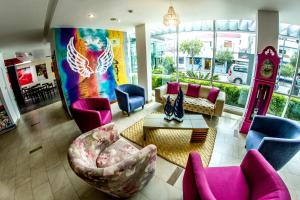 hotel embassy