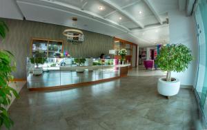 hotel embassy