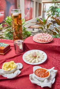 hotel embassy