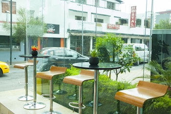 hotel embassy