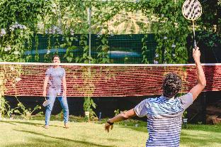 pinnawala backpack residencies