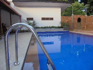 pinnawala backpack residencies