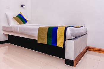 pinnawala backpack residencies