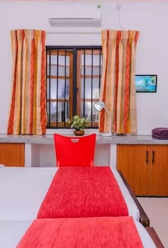 pinnawala backpack residencies