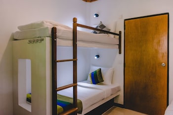 pinnawala backpack residencies