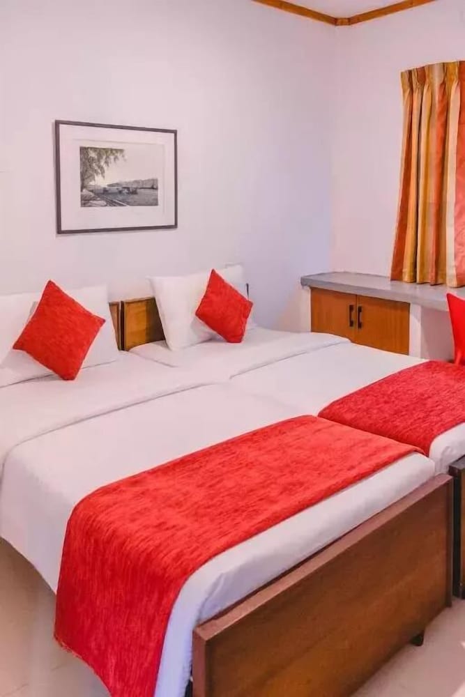 pinnawala backpack residencies