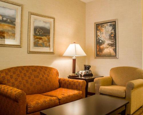 comfort suites edinboro