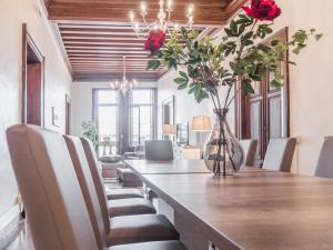 riva palace apartments