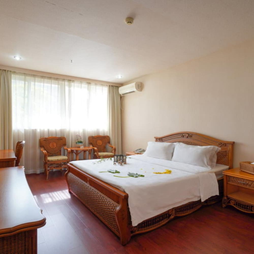 southeast huadu hot spring hotel