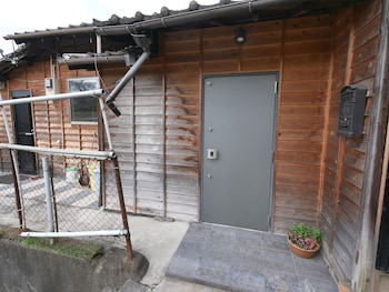 sumitsugu house east