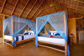 blue waters arugambay