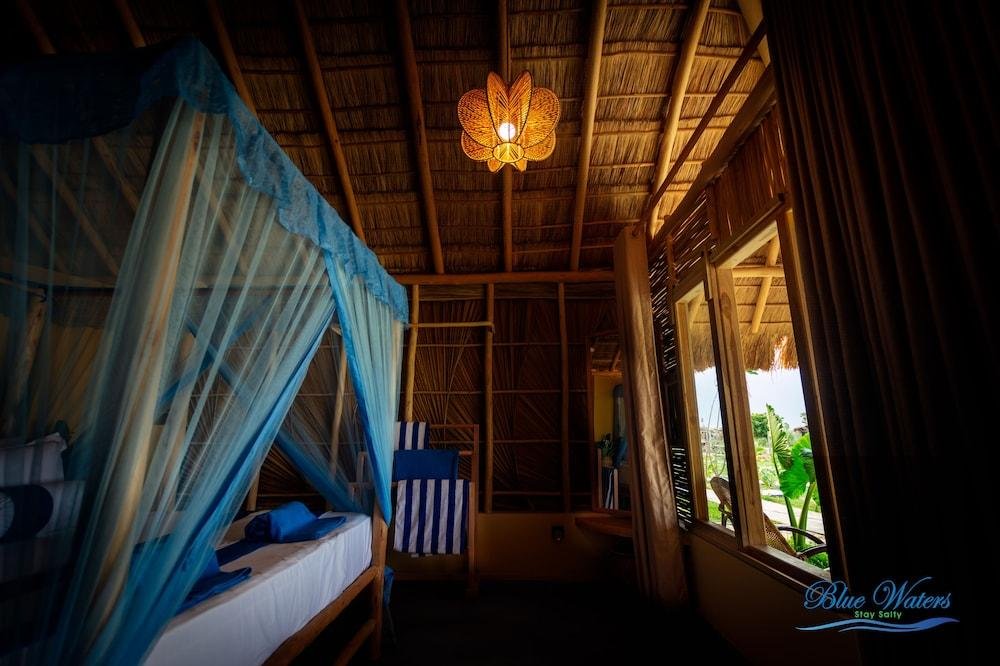 blue waters arugambay