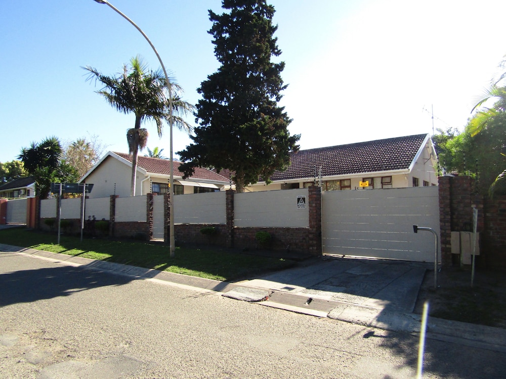 yolonwabo bed and breakfast