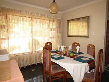 yolonwabo bed and breakfast