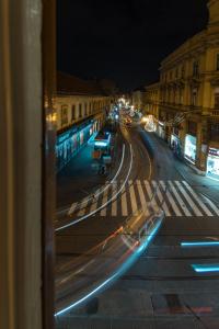 dezman luxury center