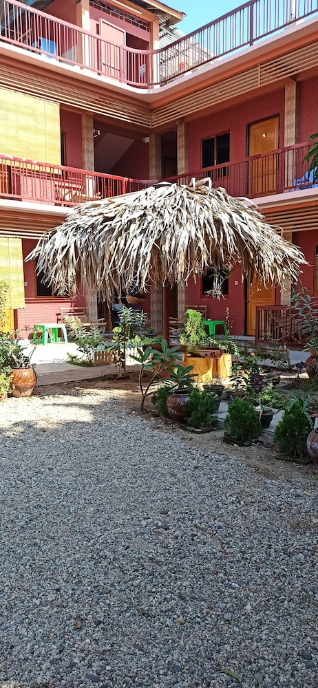 shwe wun yan motel