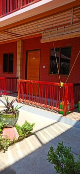 shwe wun yan motel