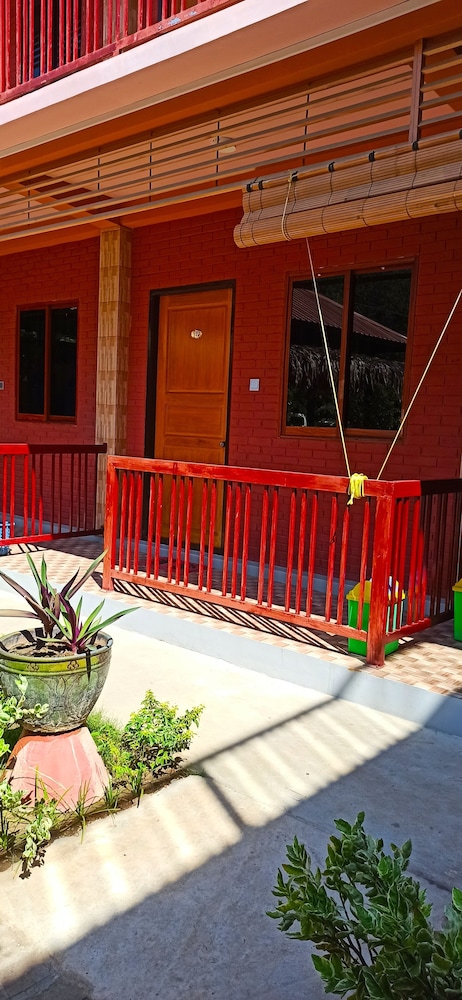 shwe wun yan motel