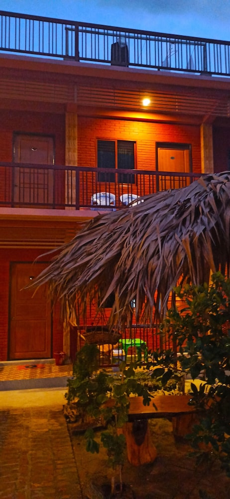 shwe wun yan motel