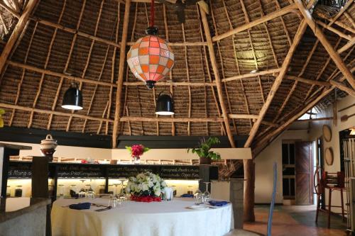 essque zalu zanzibar