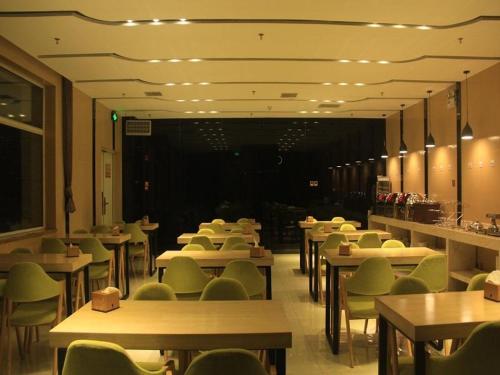 lavande hotels yinchuan railway station wanda
