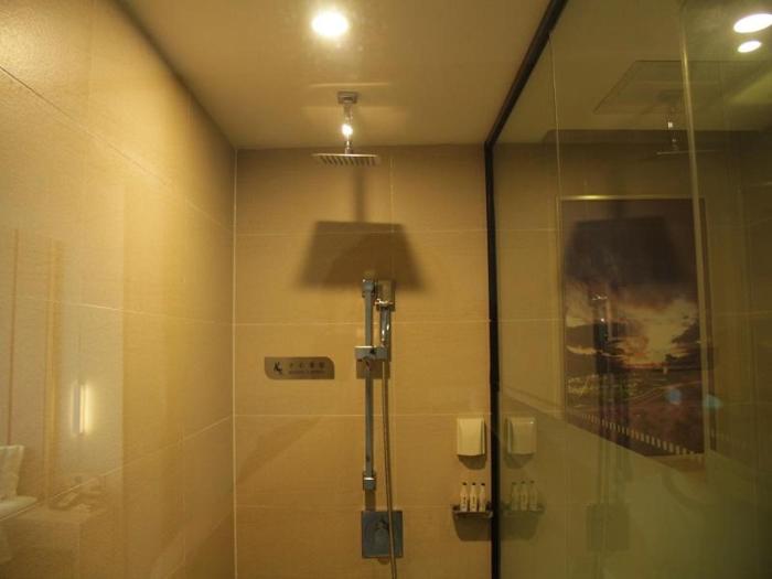 lavande hotels yinchuan railway station wanda