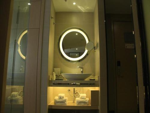 lavande hotels yinchuan railway station wanda
