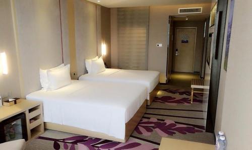 lavande hotels yinchuan railway station wanda