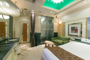 hotel d wave shinjuku adults only