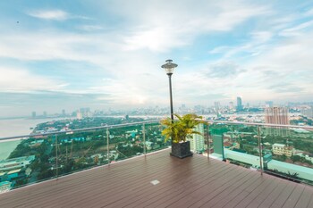 infinity 28 condominium