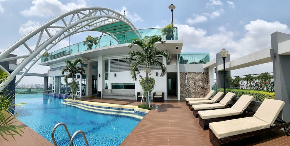 infinity 28 condominium