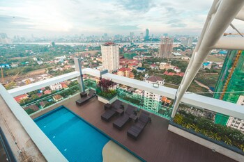 infinity 28 condominium