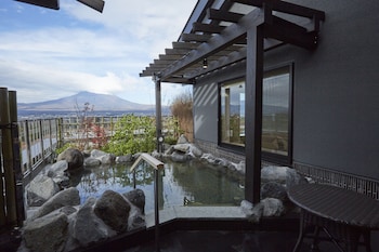 hotel clad
