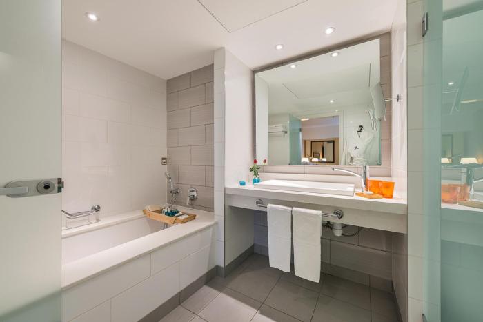 king solomon by isrotel collection