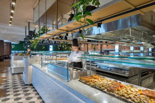 king solomon by isrotel collection